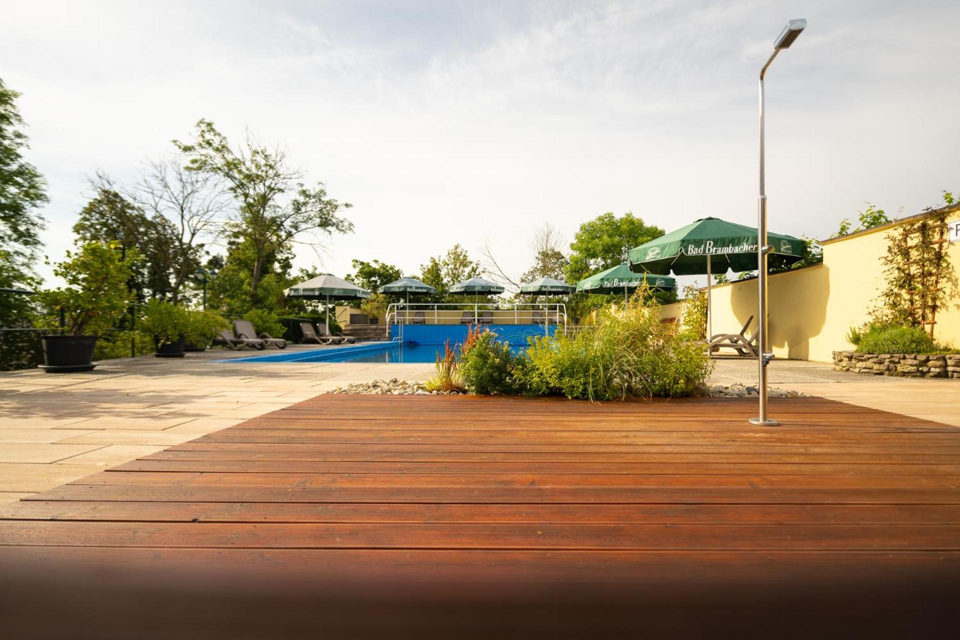 Berghotel Wilhelmsburg Bad Koesen Εξωτερικό φωτογραφία
