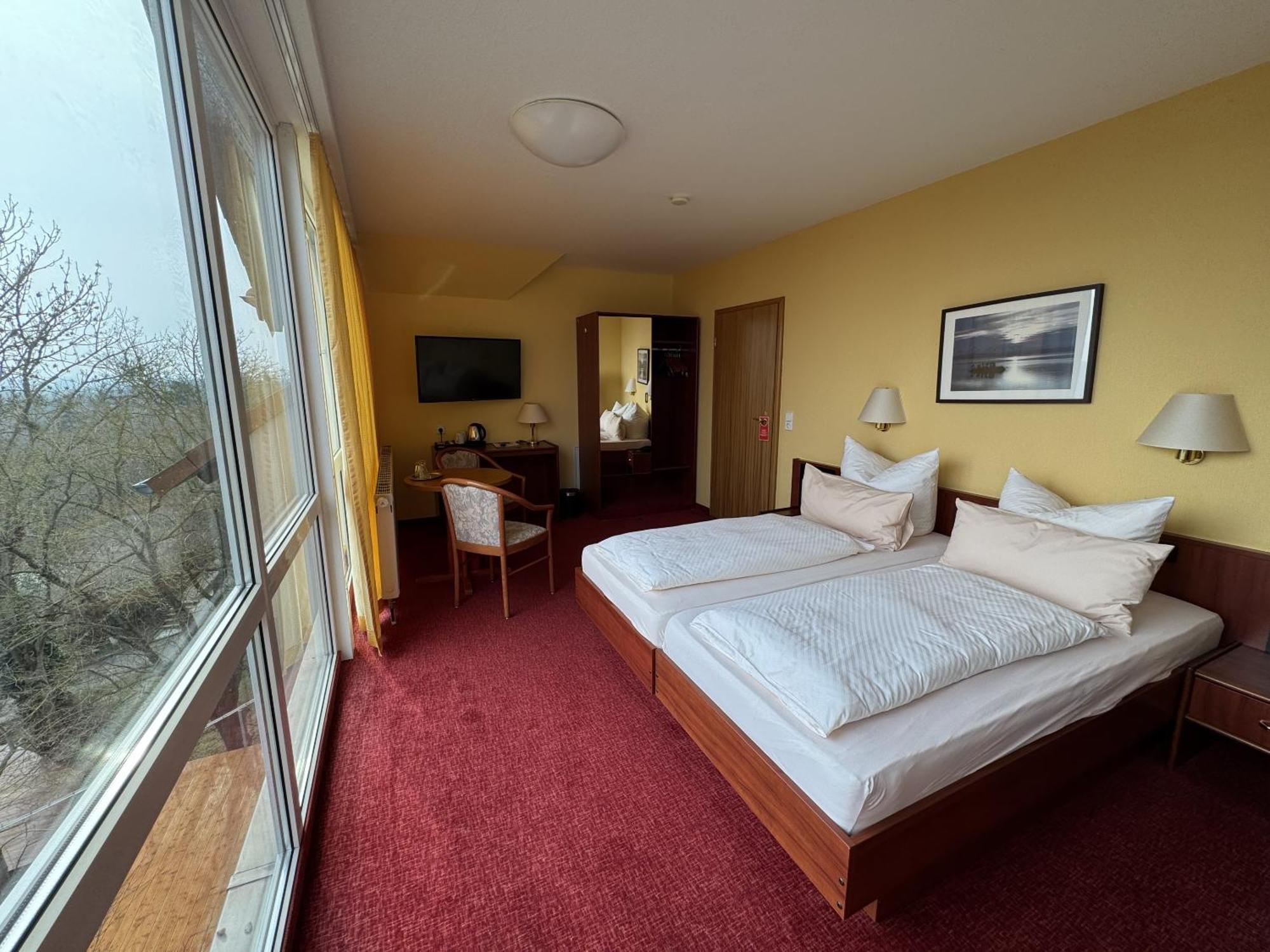 Berghotel Wilhelmsburg Bad Koesen Δωμάτιο φωτογραφία